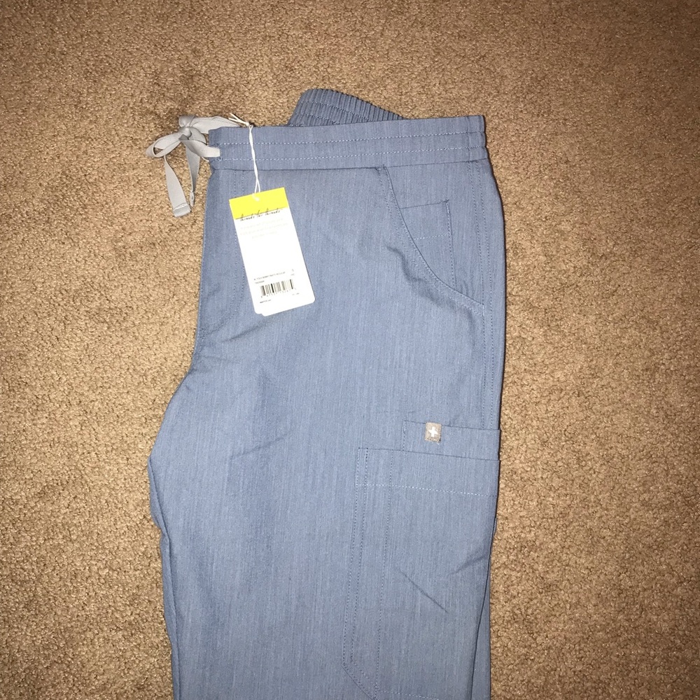 Figs Yola Skinny Scrub bottoms